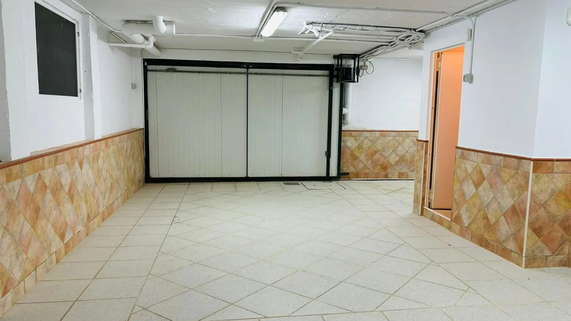 Chalet Con Piscina Privada En Primera Linea De Playa 托雷莫利诺斯 0*,  西班牙